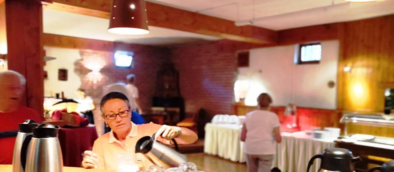 Hotel Ludmila Mělník Extérieur photo