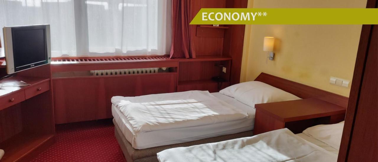 Hotel Ludmila Mělník Extérieur photo